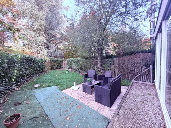 PARC MONTAIGNE - Studio de 29m² en rez de jardin