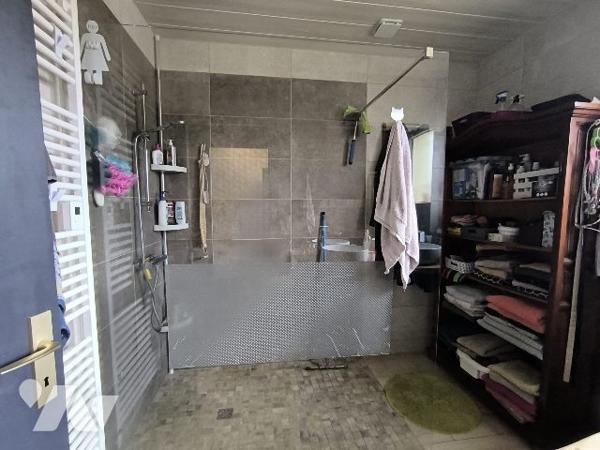 VIAGER OCCUPE ENTIEREMENT RENOVE