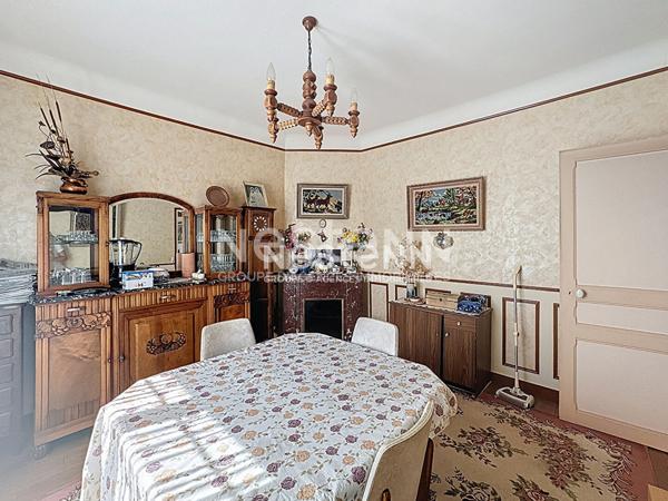 A vendre maison à Morangis avec terrain pouvant être divisé, dans un secteur calme et pavillonnaire proche des commerces et des écoles