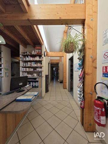Location local d’activité 186 m² Lourdes