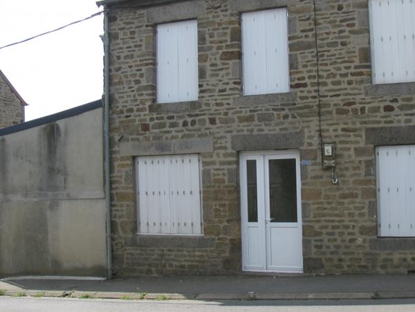 Location Maison 6 pièces Saint-Georges-des-Groseillers (61100)