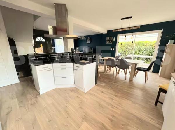 maison/villa 6 pièce(s) 145 m2