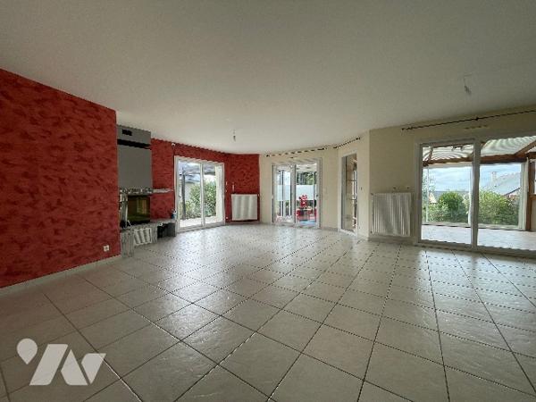 MAISON RECENTE DE 2007 - SAINT HERBLON