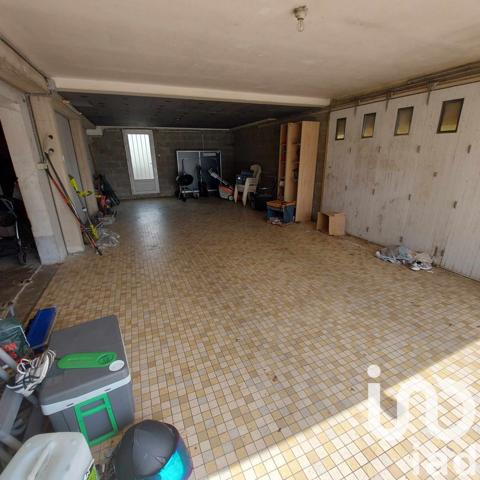 Maison à vendre 6 pièces 130 m² Saint-Laurent-sur-Sèvre