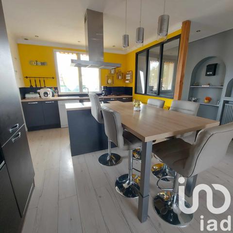 Maison à vendre 6 pièces 130 m² Saint-Laurent-sur-Sèvre