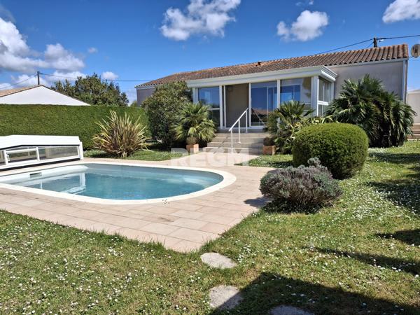 Étaules (17750) Maison de plain-pied avec piscine