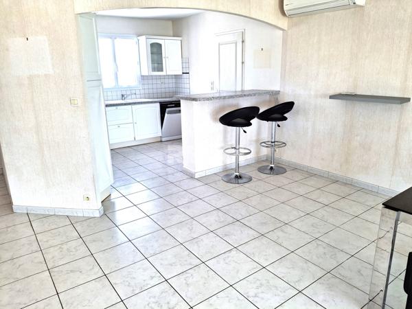 Étaules (17750) Maison de plain-pied avec piscine