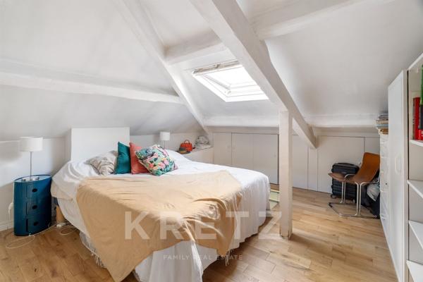 PARIS 6ÈME – RUE DE SÈVRES – DUPLEX EN DERNIER ÉTAGE – IMMEUBLE CLASSÉ