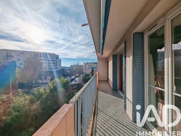 Appartement à vendre 4 pièces 69 m² Lyon 7