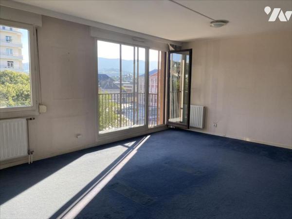 CHAMBERY CENTRE -  T5/6 5ème étage avec garage double