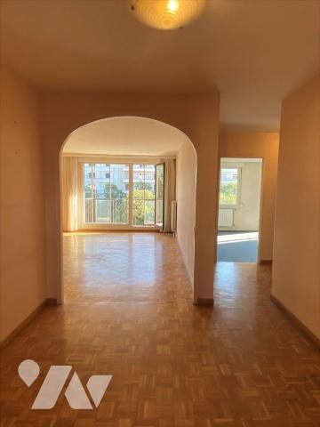 CHAMBERY CENTRE -  T5/6 5ème étage avec garage double