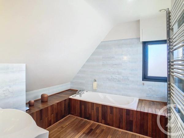 Maison à vendre  9 pièces - 243,31 m2 THIAIS - 94