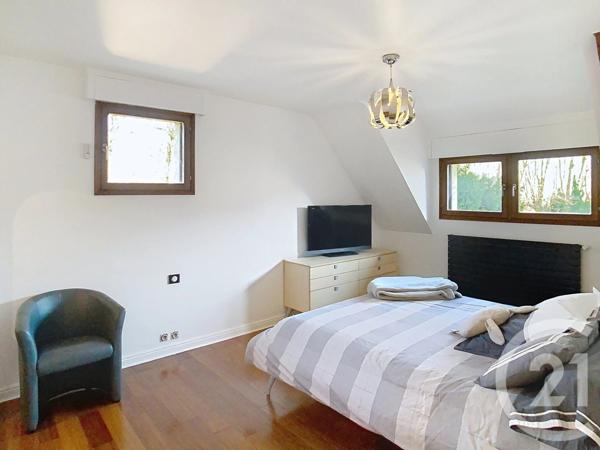 Maison à vendre  9 pièces - 243,31 m2 THIAIS - 94