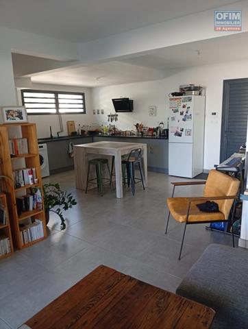 A LOUER APPARTEMENT F3 EN REZ DE JARDIN DE 79 M2 DE SURFACE DANS UNE RESIDENCE RECENTE A LA SALINE LES HAUTS