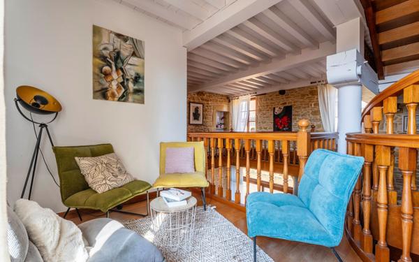 Maison à vendre    7 pièces •  Saint-Germain-sur-l'Arbresle