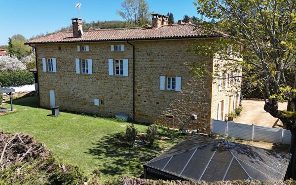 Maison à vendre    7 pièces •  Saint-Germain-sur-l'Arbresle