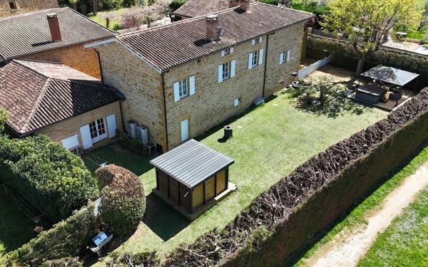 Maison à vendre    7 pièces •  Saint-Germain-sur-l'Arbresle