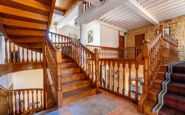 Maison à vendre    7 pièces •  Saint-Germain-sur-l'Arbresle