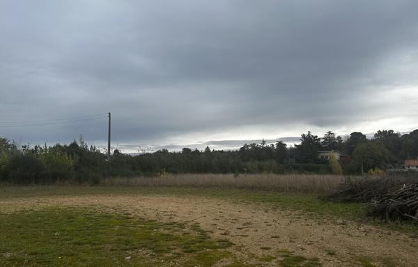 Maison de 125 m2 avec terrain de 12 300 m2, proche commerces, gare TGV et autoroute