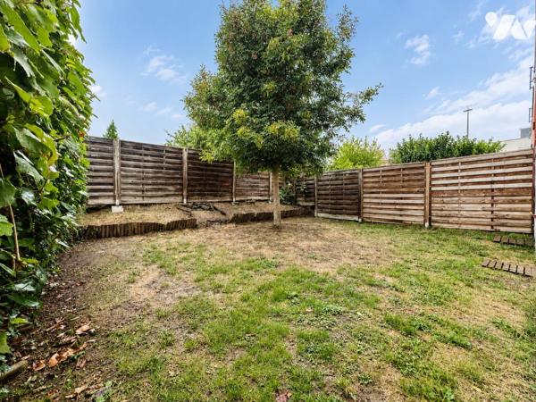 TOURS NORD 
Maison contemporaine - 91,27 m² - 3 chambres- Jardin, patio, garage et stationnements