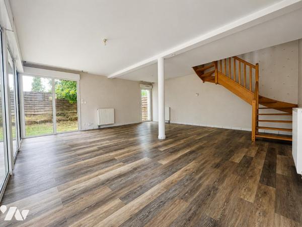 TOURS NORD 
Maison contemporaine - 91,27 m² - 3 chambres- Jardin, patio, garage et stationnements