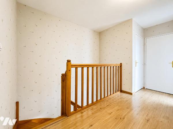 TOURS NORD 
Maison contemporaine - 91,27 m² - 3 chambres- Jardin, patio, garage et stationnements