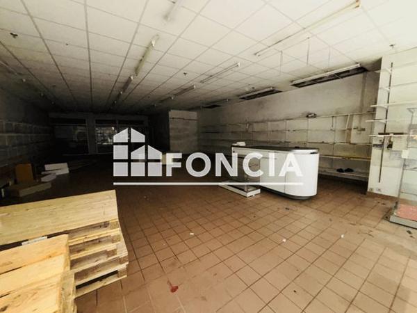 Location Local commercial 2 pièces 138.6 m² - RUE CLAUDE DEBUSSY Montmagny 95360