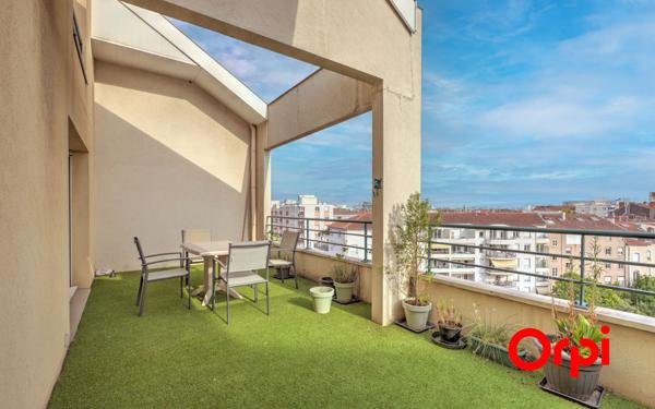 Appartement à vendre    4 pièces • 102 m2 Villeurbanne