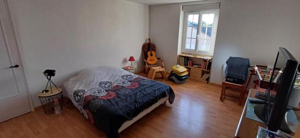 Maison bourgeoise de caractère d'environ 130 m² habitable, Huillé