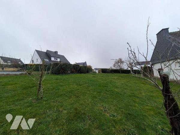 Guidel, terrain à bâtir. Le terrain est déjà borné, la viabilisation sera à la charge des acqué...