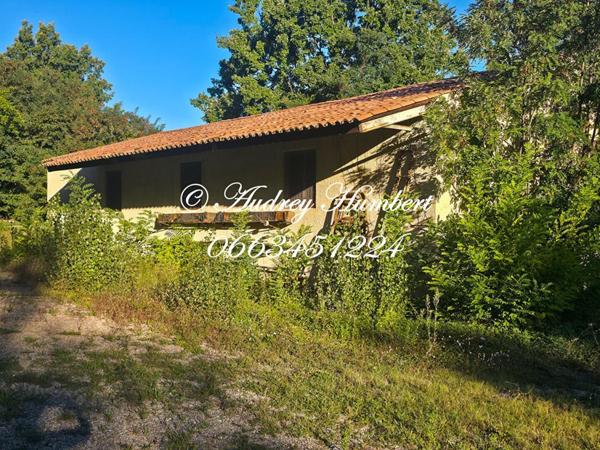 EXCLUSIVITE, PIERREVERT, ensemble immobilier composé d'un ENTREPOT + TERRAIN CONSTRUCTIBLE de 4000 m²