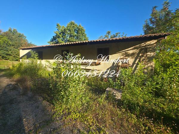 EXCLUSIVITE, PIERREVERT, ensemble immobilier composé d'un ENTREPOT + TERRAIN CONSTRUCTIBLE de 4000 m²