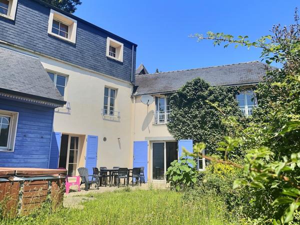 Pont-Aven (29930) Maison de 218 m2/ terrain de 300m2 avec SPA / 6 chambres /200m de l'AVEN