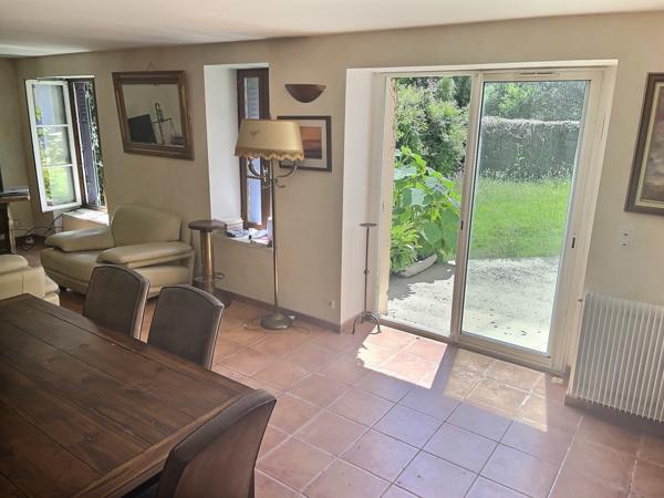 Pont-Aven (29930) Maison de 218 m2/ terrain de 300m2 avec SPA / 6 chambres /200m de l'AVEN