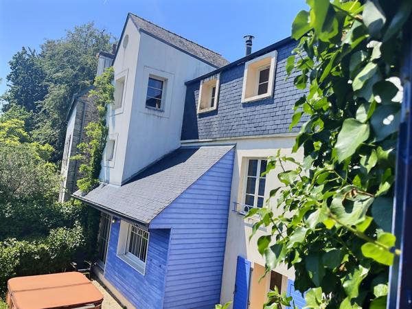 Pont-Aven (29930) Maison de 218 m2/ terrain de 300m2 avec SPA / 6 chambres /200m de l'AVEN