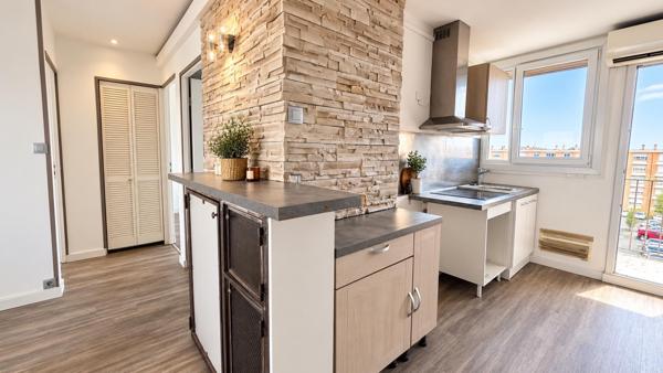 FREJUS  Appartement T3 de 55m2 avec loggia