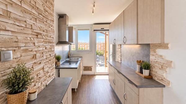 FREJUS  Appartement T3 de 55m2 avec loggia