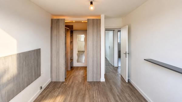 FREJUS  Appartement T3 de 55m2 avec loggia