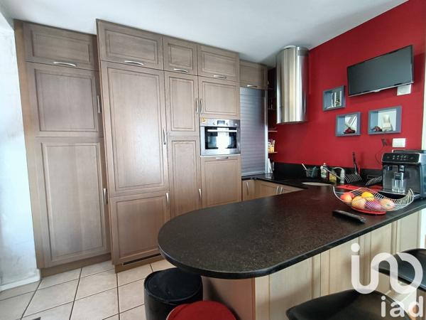 Maison de ville 5 pièces de 135 m² à Vichy (03200)