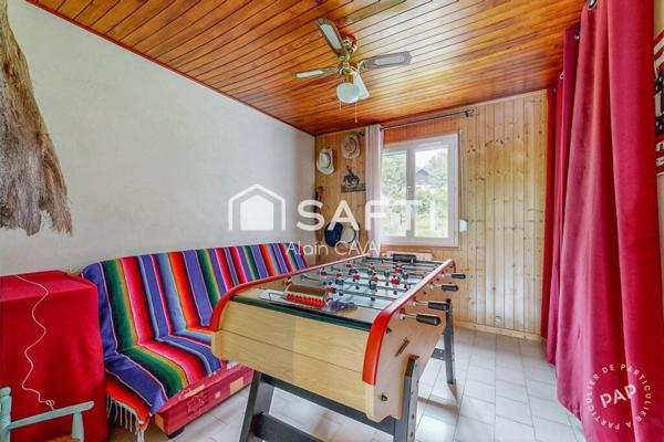 Maison de 103 m² avec terrasse,  garage en sous sol sur 1360m² de terrain cloturé