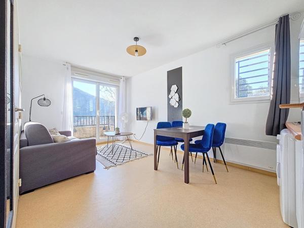 Superbe appartement avec terrasse à la vue dominante