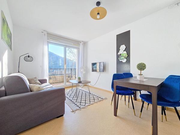 Superbe appartement avec terrasse à la vue dominante