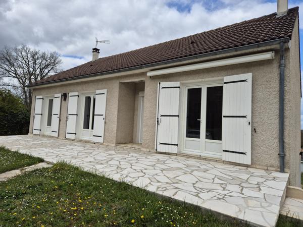 Lisle (24350) Dordogne - Périgueux -Lisle - Maison 93m² - trois chambres - grand garage - terrain plat - investissement loca