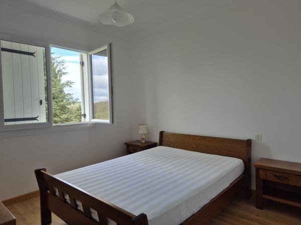 Lisle (24350) Dordogne - Périgueux -Lisle - Maison 93m² - trois chambres - grand garage - terrain plat - investissement loca