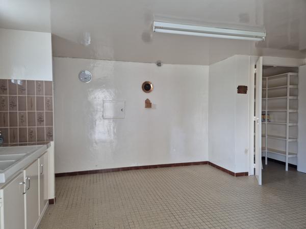 Lisle (24350) Dordogne - Périgueux -Lisle - Maison 93m² - trois chambres - grand garage - terrain plat - investissement loca