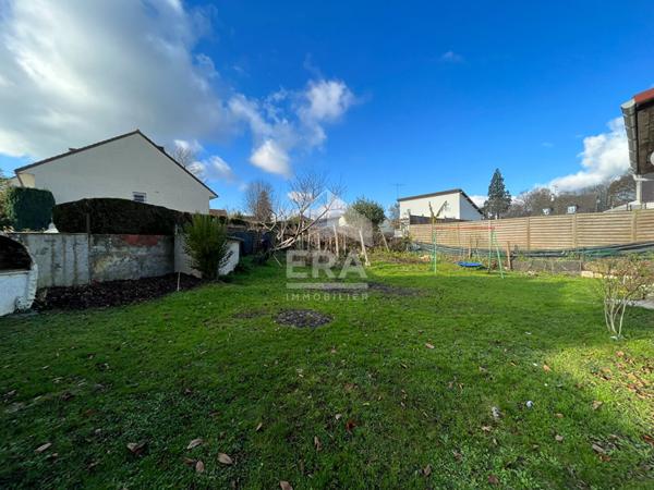 Terrain à LUZARCHES de 356m²