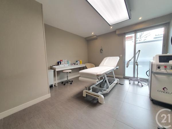 Appartement F5 à vendre  5 pièces - 110,46 m2 L ISLE ADAM - 95