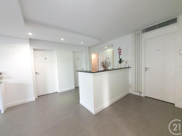 Appartement F5 à vendre  5 pièces - 110,46 m2 L ISLE ADAM - 95