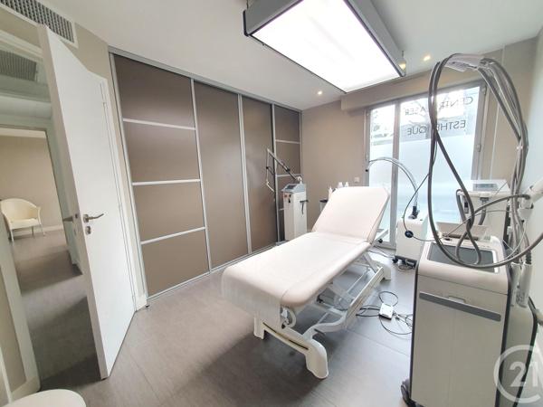 Appartement F5 à vendre  5 pièces - 110,46 m2 L ISLE ADAM - 95