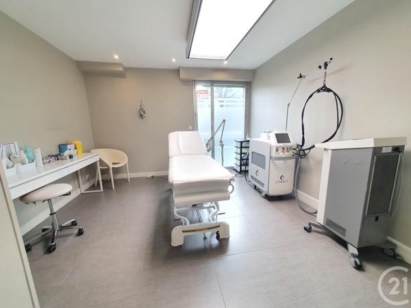 Appartement F5 à vendre  5 pièces - 110,46 m2 L ISLE ADAM - 95